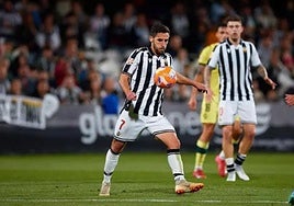 Sergio Dueñas, Moyita, con la camiseta del Castellón.