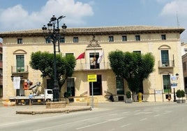 El Ayuntamiento de Totana.