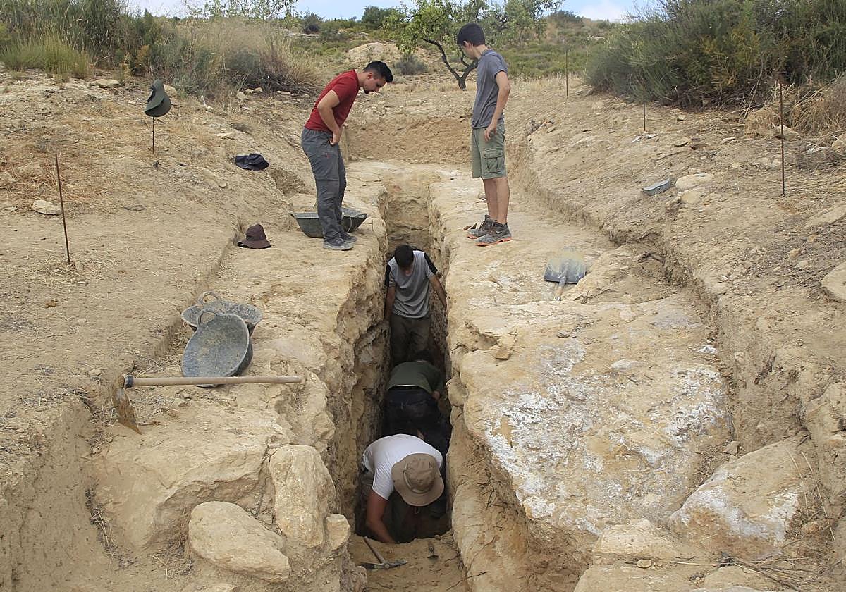 Excavaciones en el yacimiento de Los Villaricos, foto de archivo.