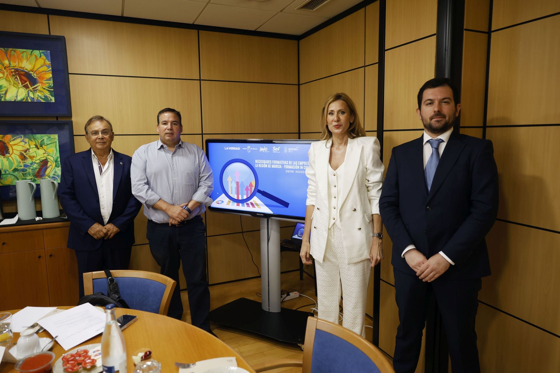 Desayuno informativo &#039;Necesidades formativas de las empresas de la Región de Murcia-Formación in Company&#039;, en imágenes