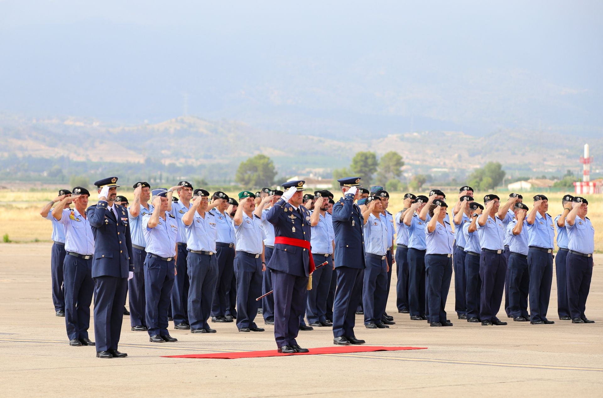 La toma de posesión del coronel José Ignacio Sánchez-Heredero García como nuevo jefe de la Base Aérea de Alcantarilla, en imágenes