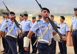 La toma de posesión del coronel José Ignacio Sánchez-Heredero García como nuevo jefe de la Base Aérea de Alcantarilla, en imágenes