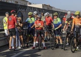 Homenaje de los ciclistas de Cartagena al compañero fallecido esta semana en un atropello