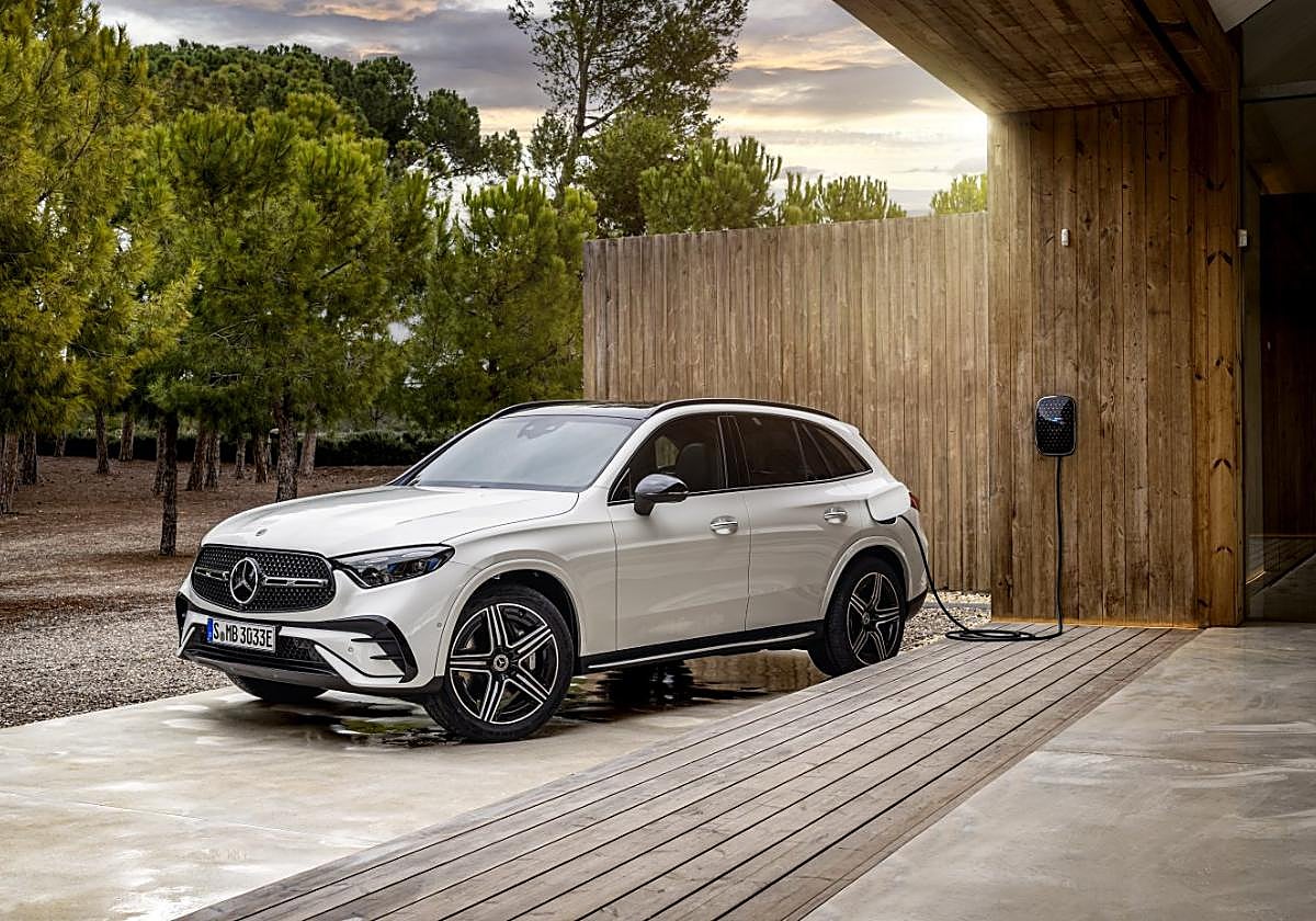 Mercedes-Benz celebra cinco años marcando el camino en vehículos híbridos enchufables en España