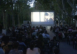 Imagen de archivo de un cine de verano.