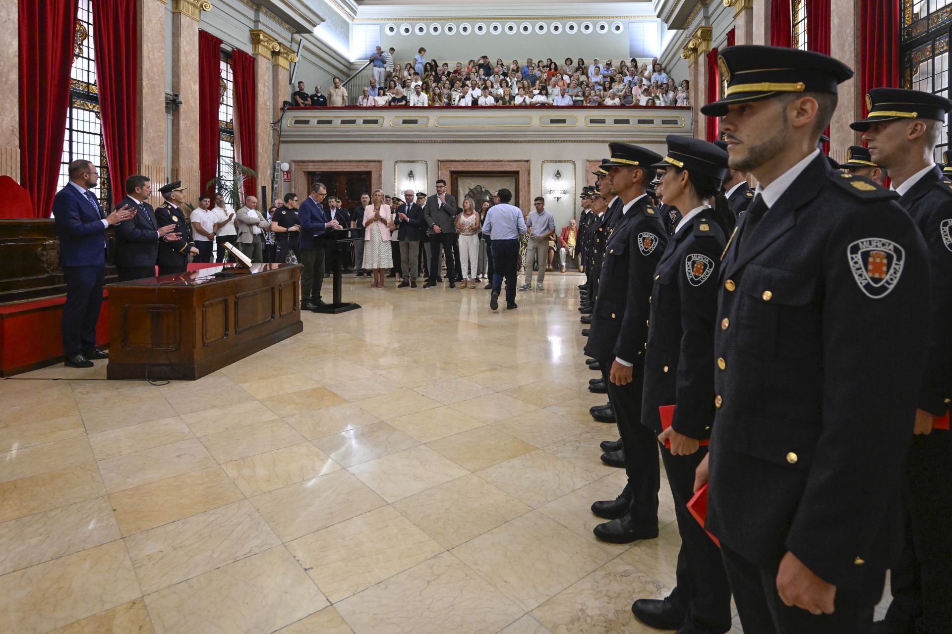 La jura de los nuevos agentes de la Policía Local, en imágenes