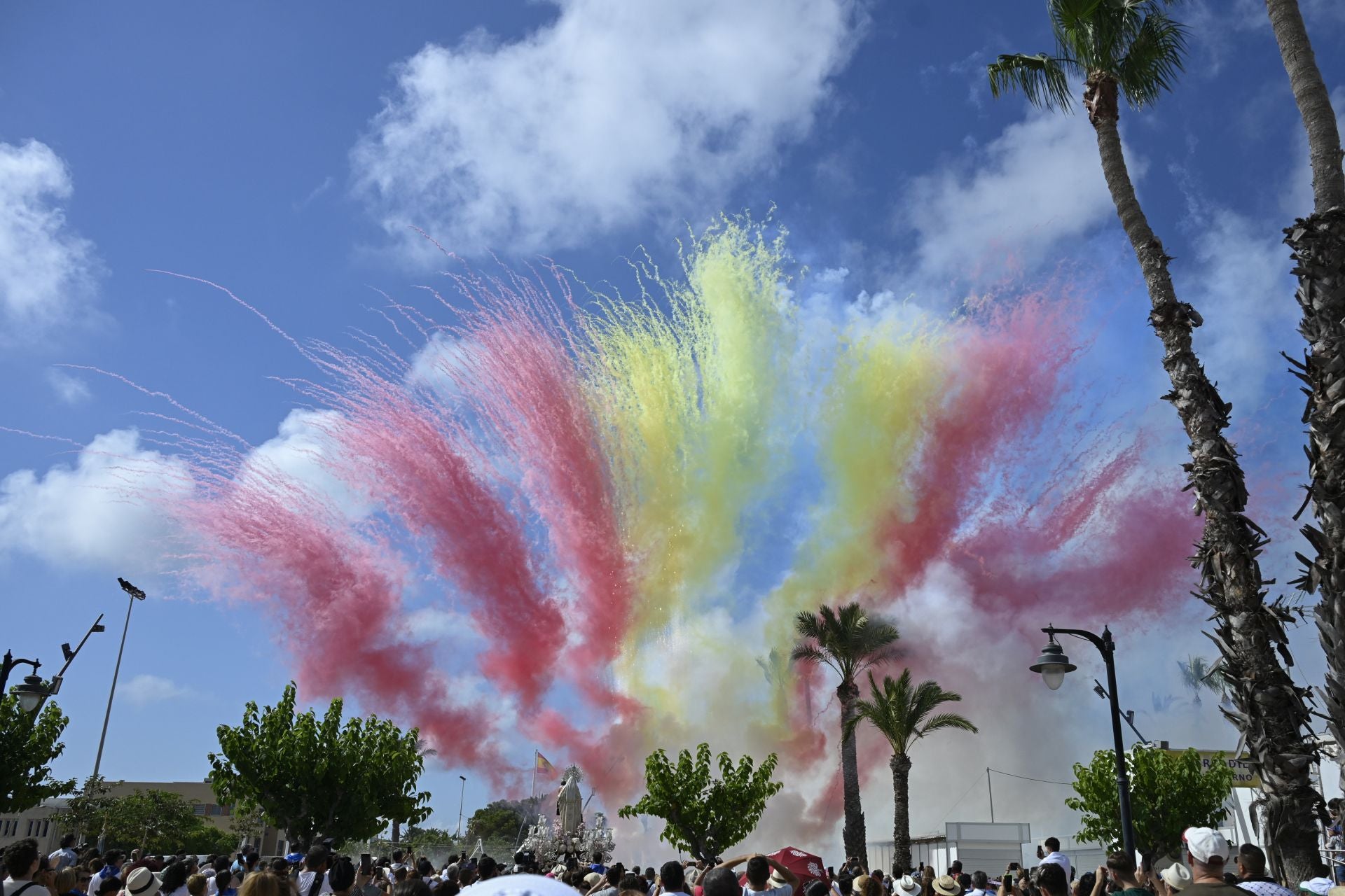 La procesión de la Virgen del Carmen en San Pedro del Pinatar, en imágenes