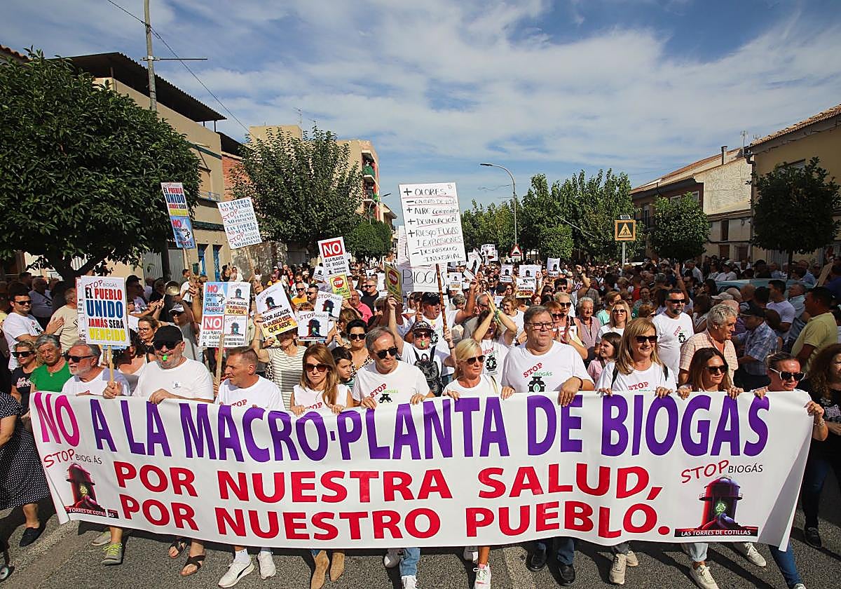 Vecinos de las Torres de Cotillas en una manifestación en contra la planta de biogas, en una foto de archivo.
