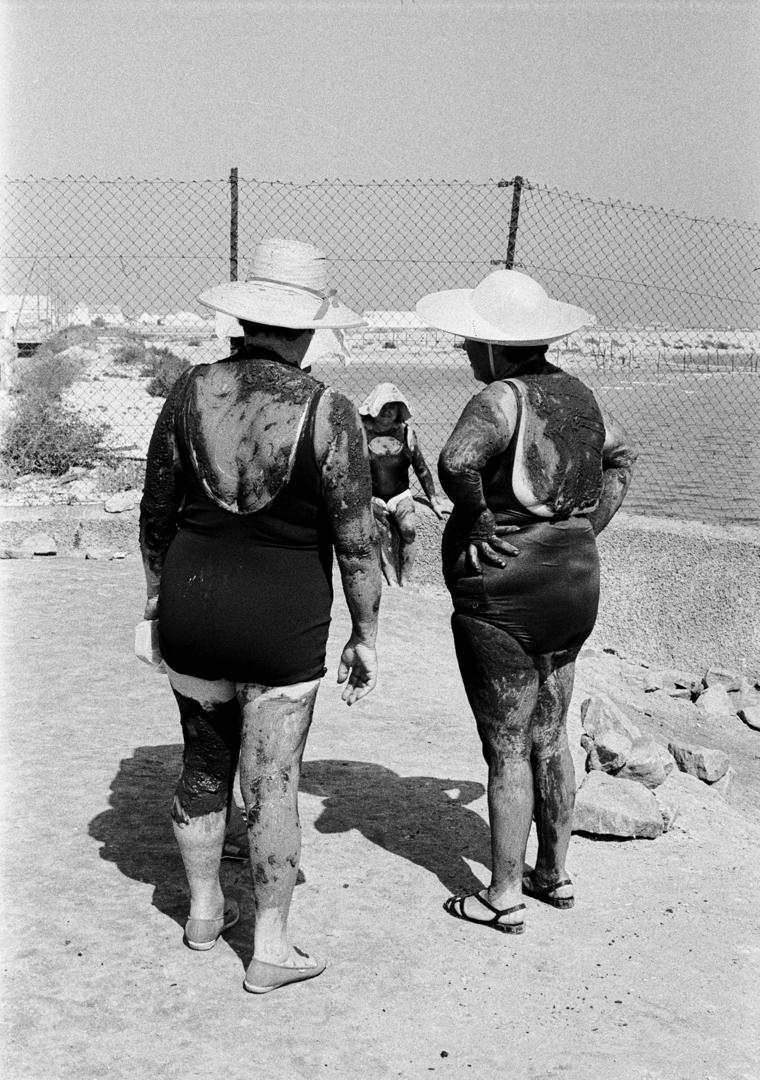 Imagen - De pies a cabeza. Amigas embadurnadas de barro (1987-1989).