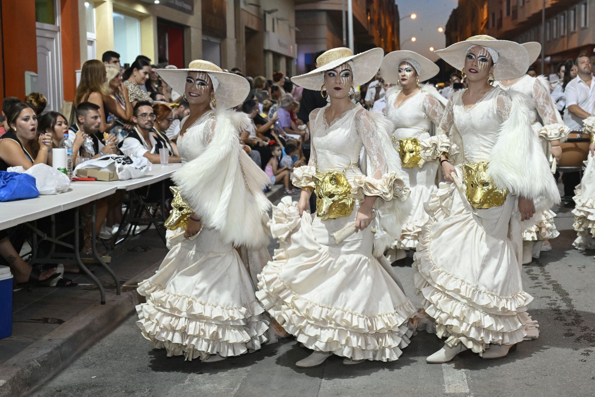 Desfile de la Entrada Cristiana en Orihuela, en imágenes