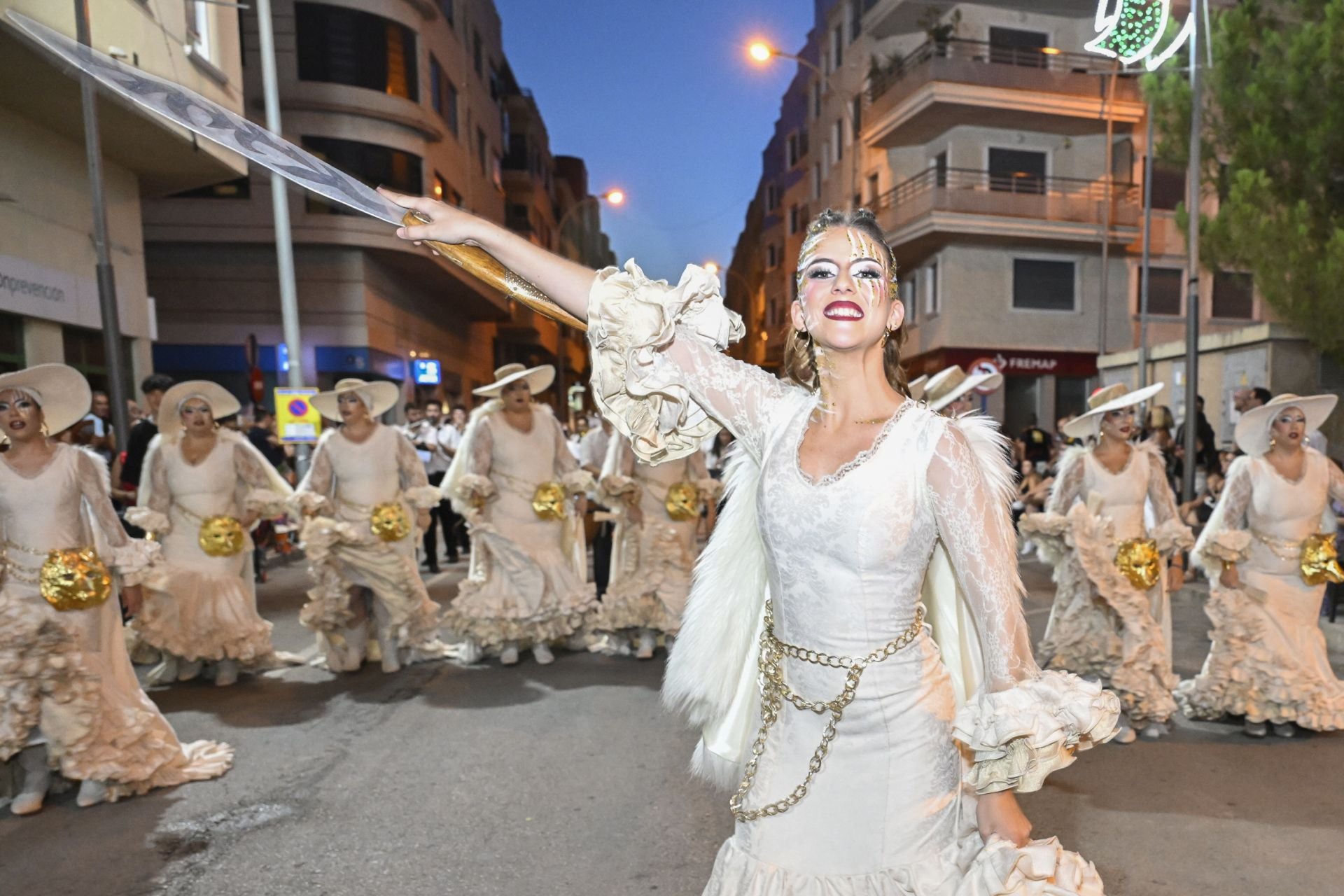 Desfile de la Entrada Cristiana en Orihuela, en imágenes