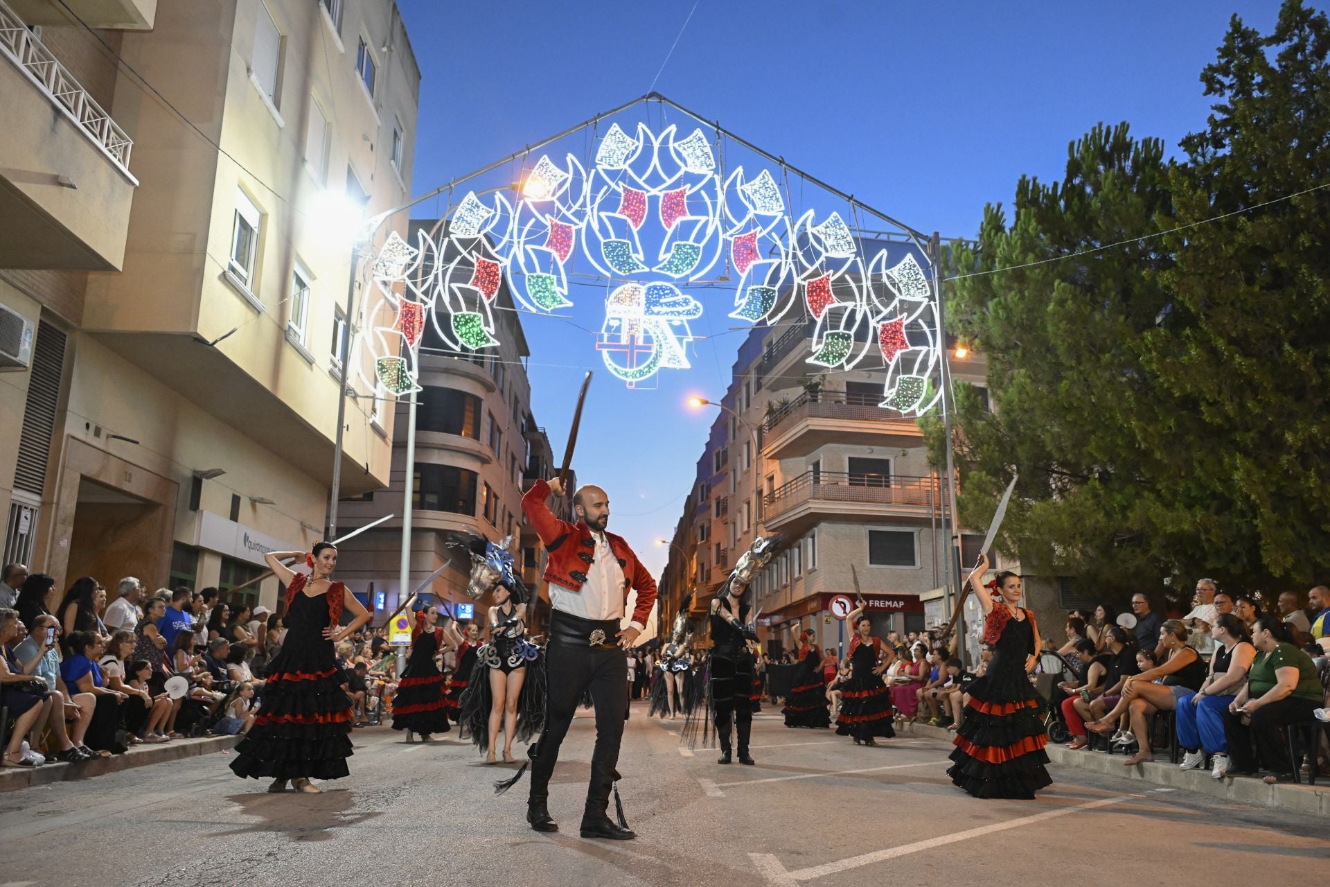 Desfile de la Entrada Cristiana en Orihuela, en imágenes