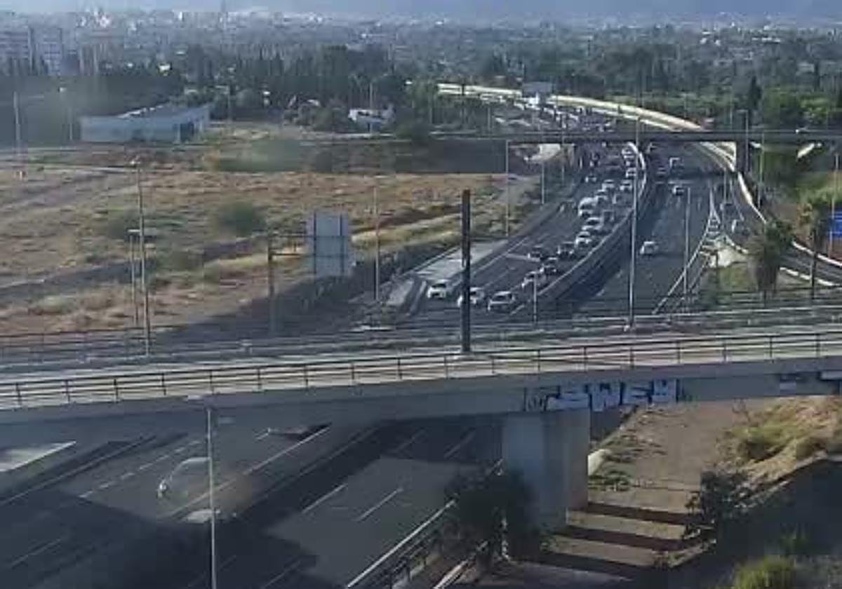 Retenciones en el nudo de Espinardo de Murcia este lunes por la mañana.