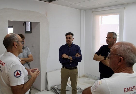 Pedro Javier Sánchez visitó las obras de adecuación de la nueva sala de emergencias del 112.
