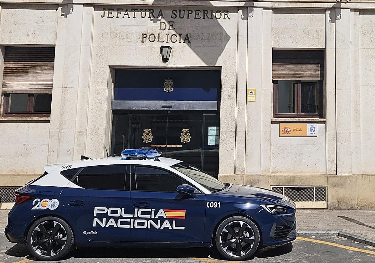 Vehículo de la Policía Nacional.
