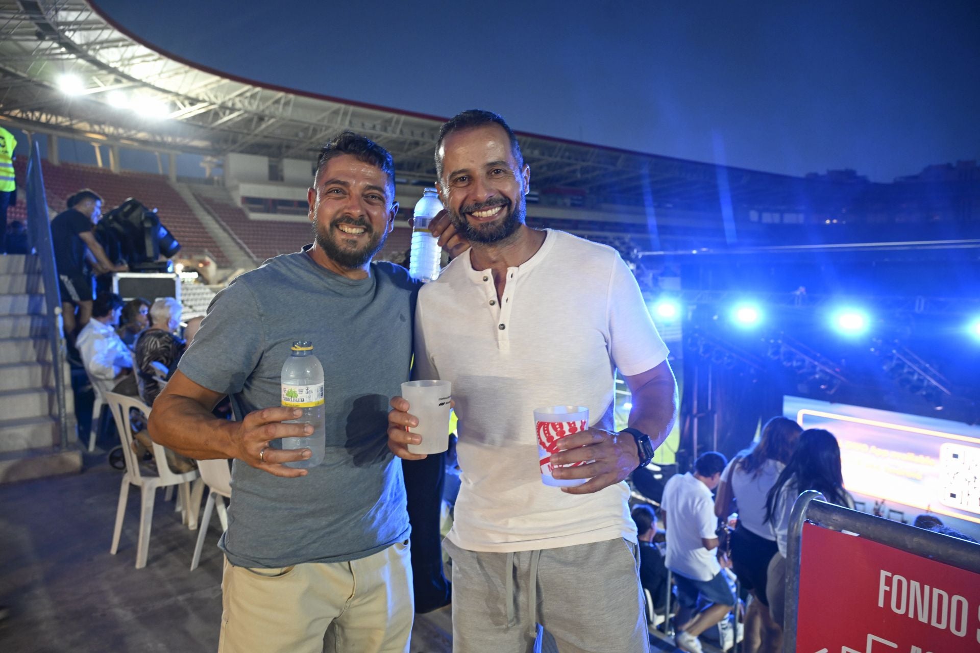 Las imágenes de los asistentes al concierto de Il Divo, suspendido por enfermedad