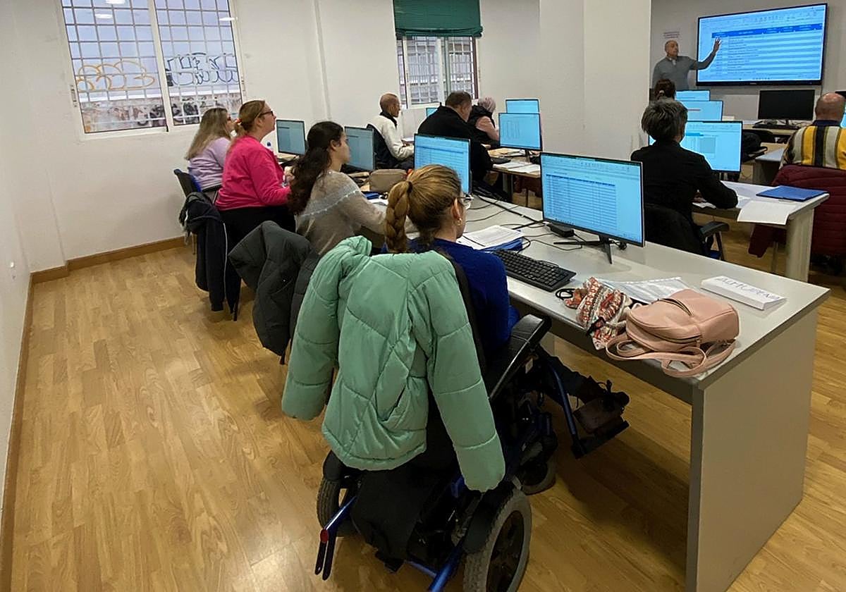 Alumnos de un curso en una imagen de archivo.