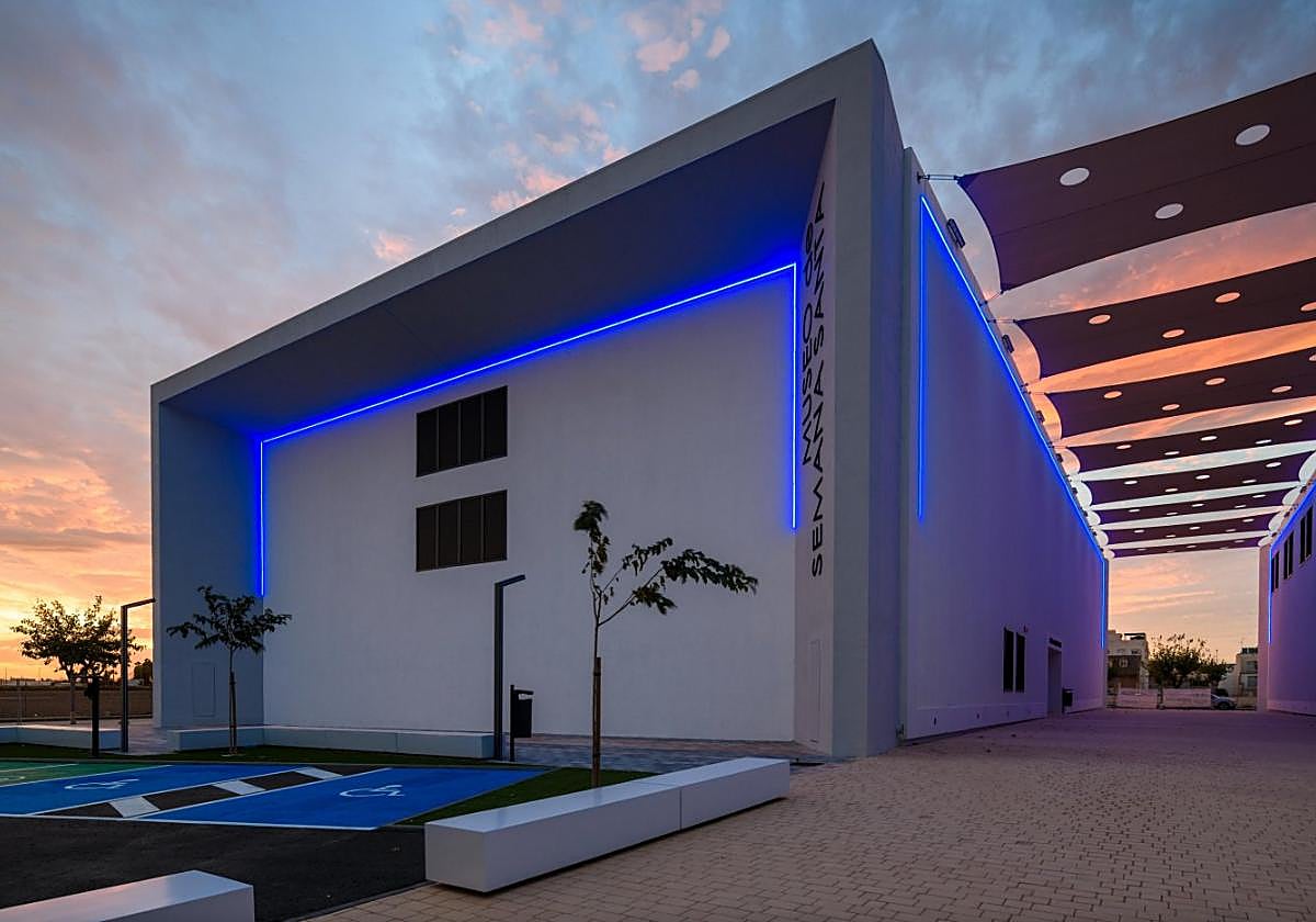 Vista exterior del nuevo complejo cultural.