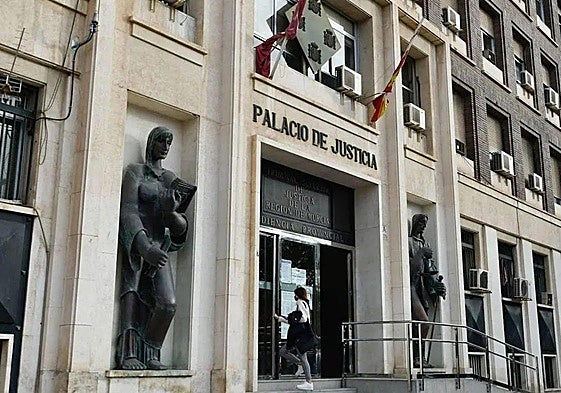 Fachada del Palacio de Justicia de Murcia, sede del TSJ, en una foto de archivo.