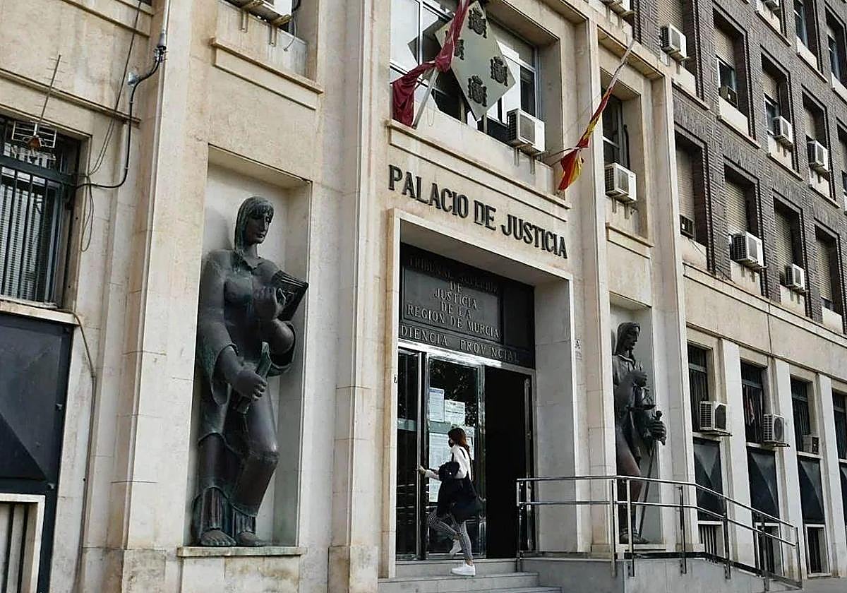 Fachada del Palacio de Justicia de Murcia, sede del TSJ, en una foto de archivo.
