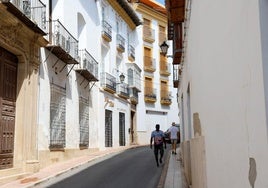 Calle Selgas, en la que serán eliminadas las aceras.