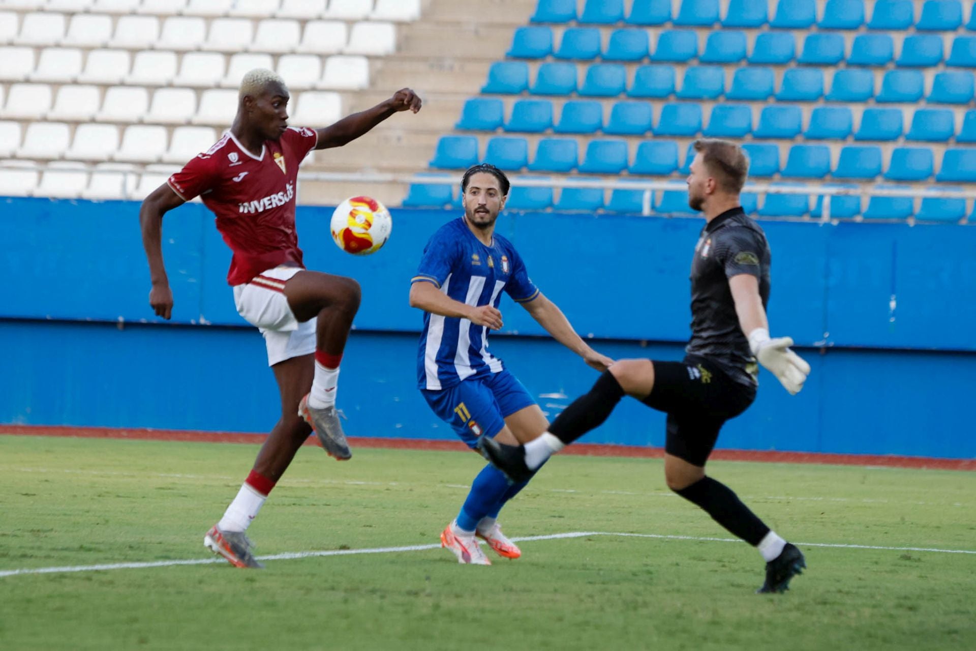 El Real Murcia gana el VII Trofeo Alcalde de Lorca al imponerse al Lorca Deportiva, en imágenes