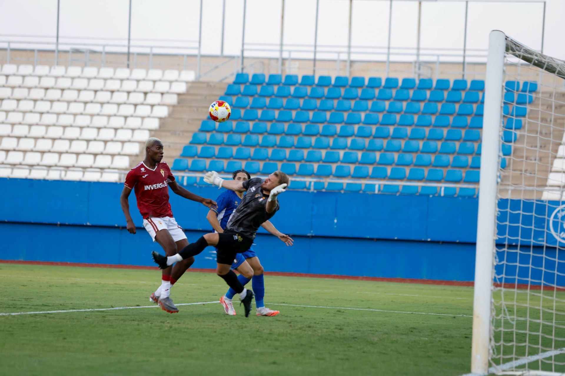 El Real Murcia gana el VII Trofeo Alcalde de Lorca al imponerse al Lorca Deportiva, en imágenes