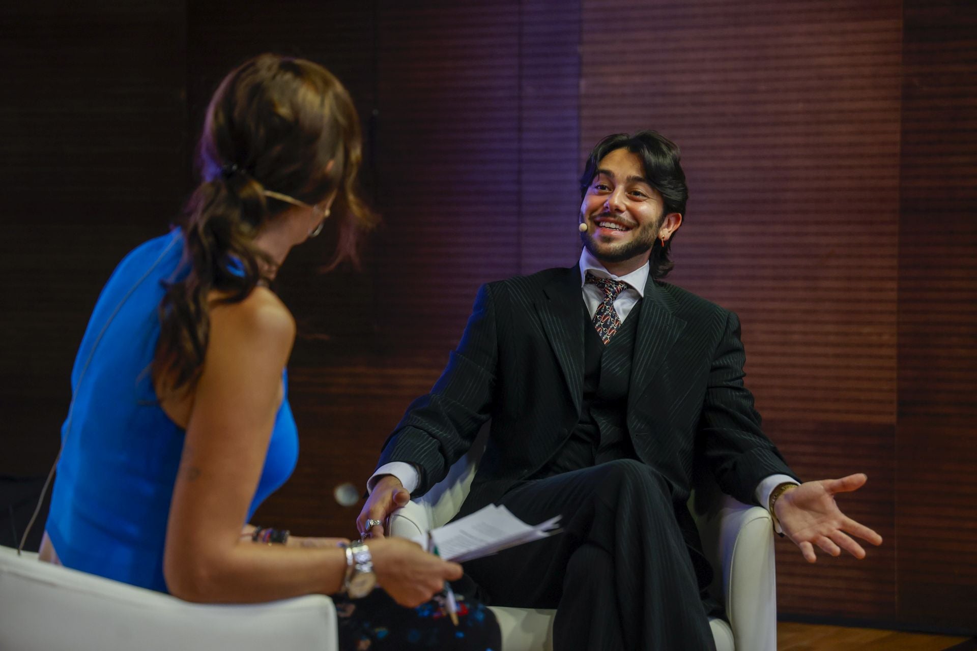 En imágenes, Yerai Cortés recibe el Castillete de Oro del Cante de las Minas