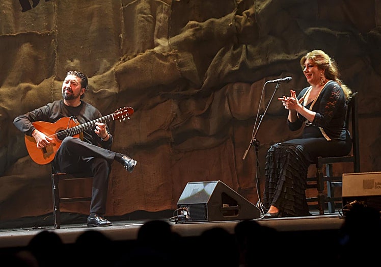 Antonio Rey con su hermana, la cantaora Mara Rey.