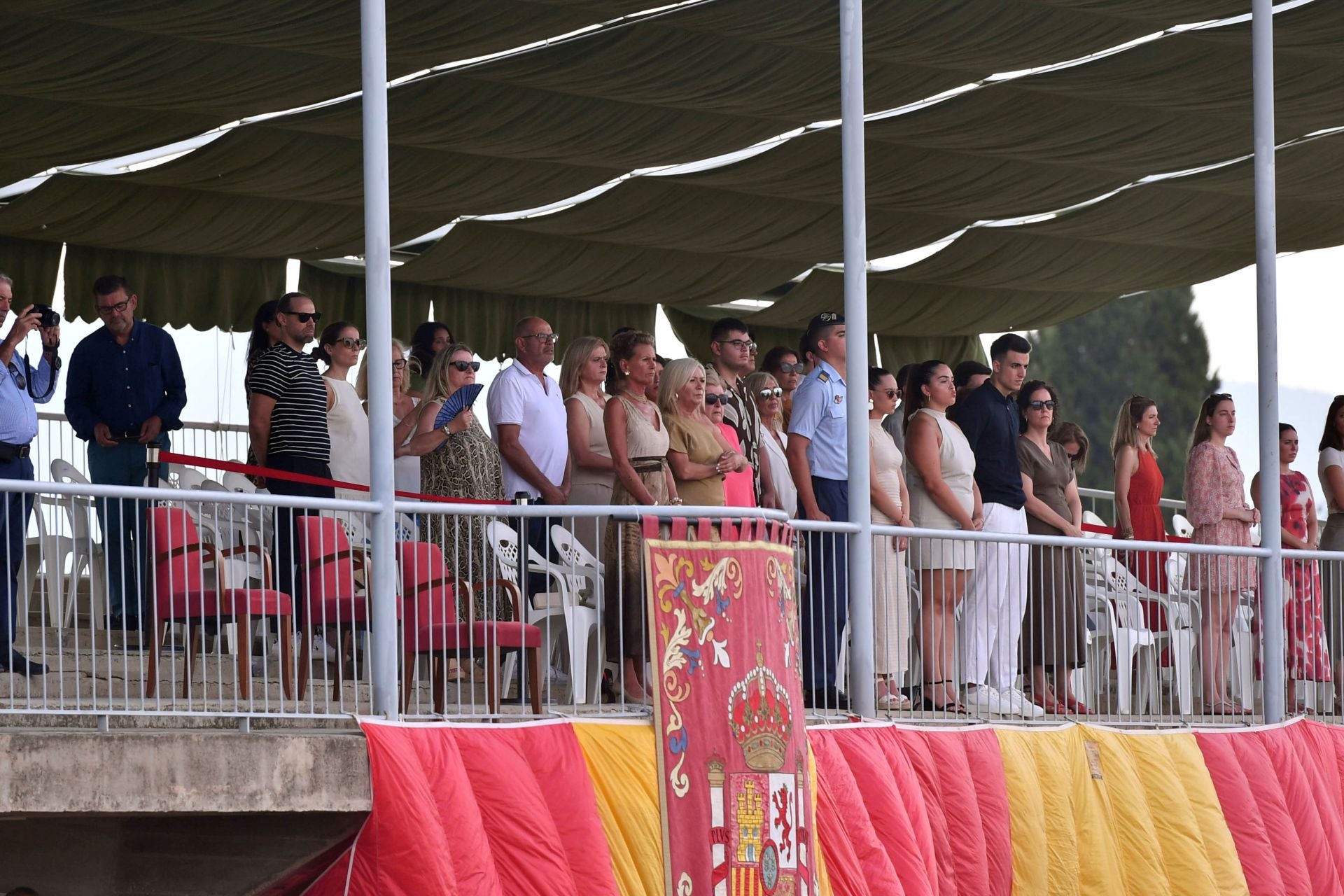 El cambio de mando en la Jefatura del Escuadrón de Zapadores Paracaidistas en la Base Aérea de Alcantarilla, en imágenes