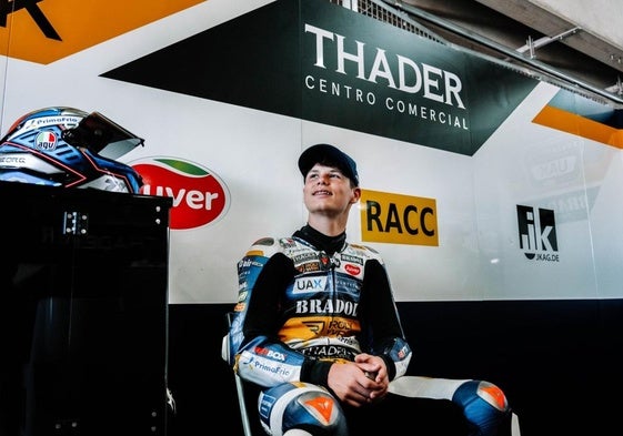El piloto murciano Carlos Cano, antes de la disputa de una carrera de esta temporada en la European Talent Cup.