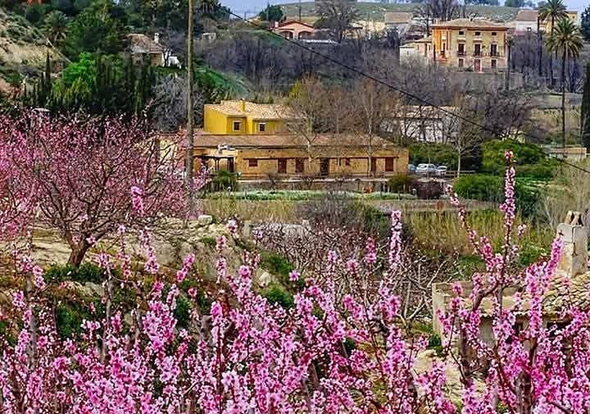 Imagen principal - La Región de Murcia más allá del sol y playa: la ocupación turística se reorganiza con el interior