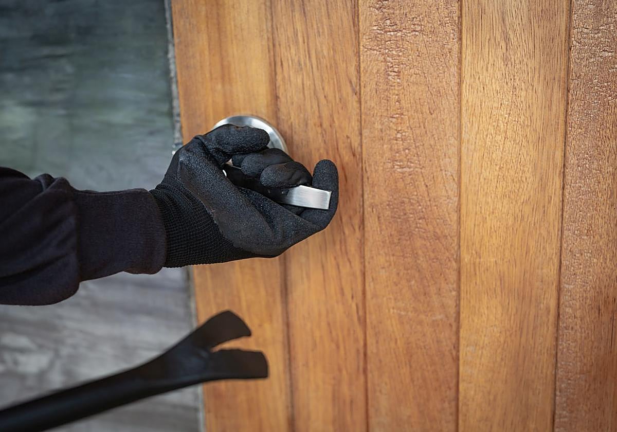 Esta es la hora favorita de los ladrones para robar en las casas: no es de madrugada.