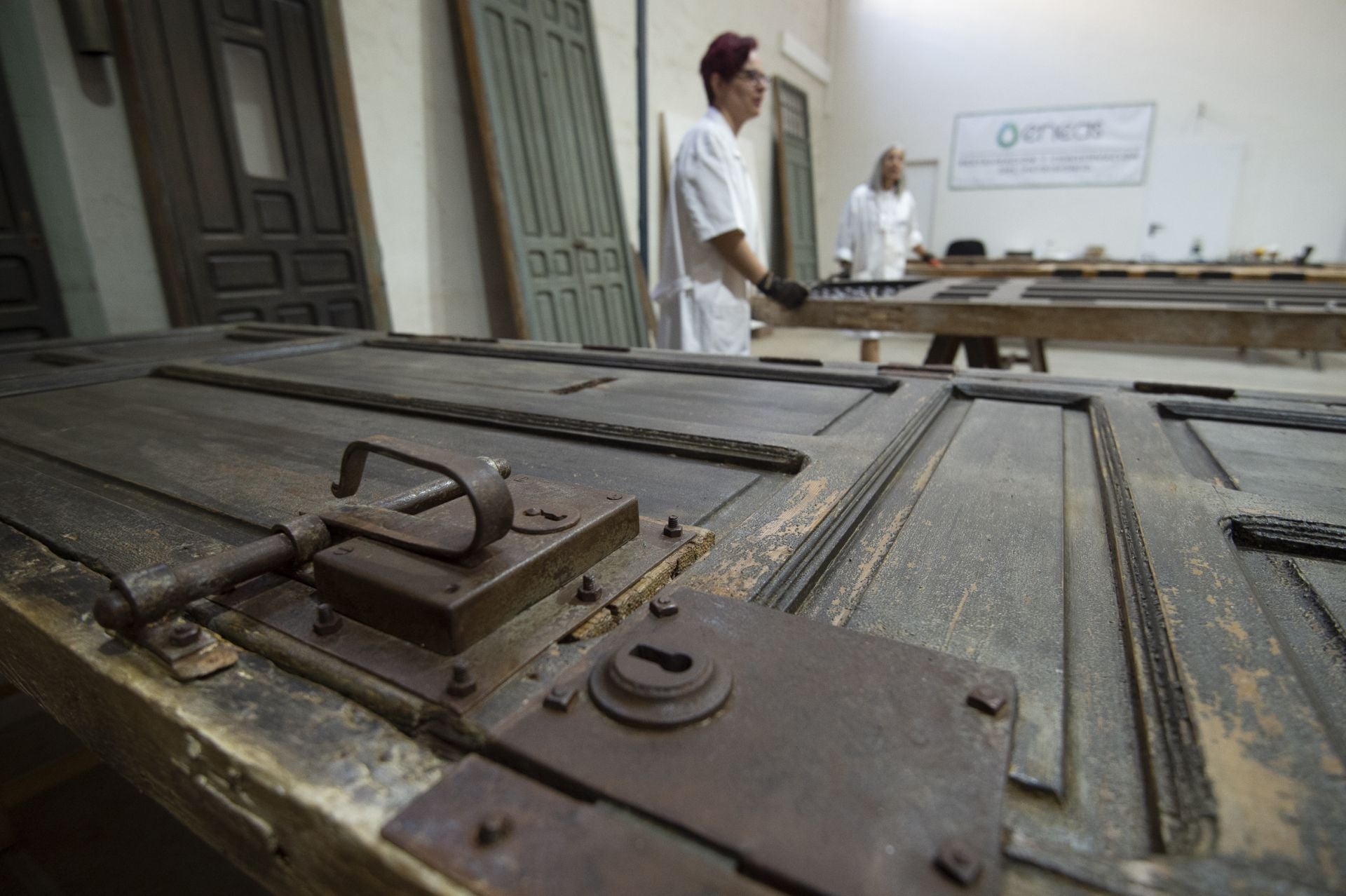 Los objetos restaurados de la Cárcel Vieja de Murcia, en imágenes