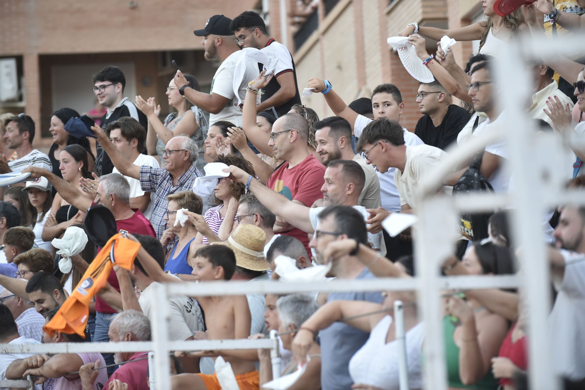 La novillada del domingo de la Feria de Blanca, en imágenes
