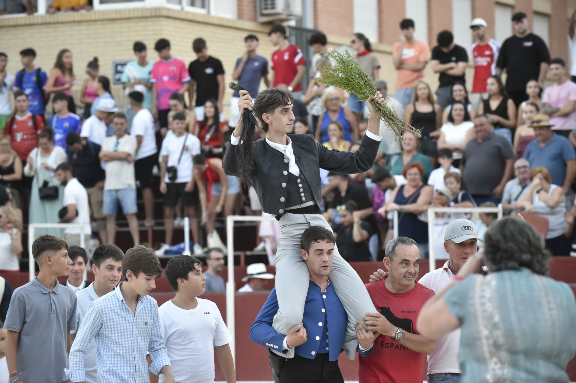 La novillada del domingo de la Feria de Blanca, en imágenes