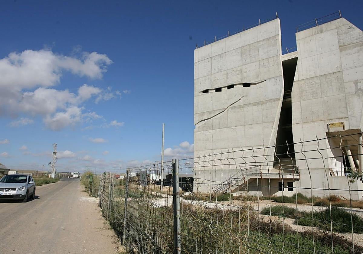 Edificio del museo paleontológico de Torre Pacheco, sin terminar, en una imagen de archivo.