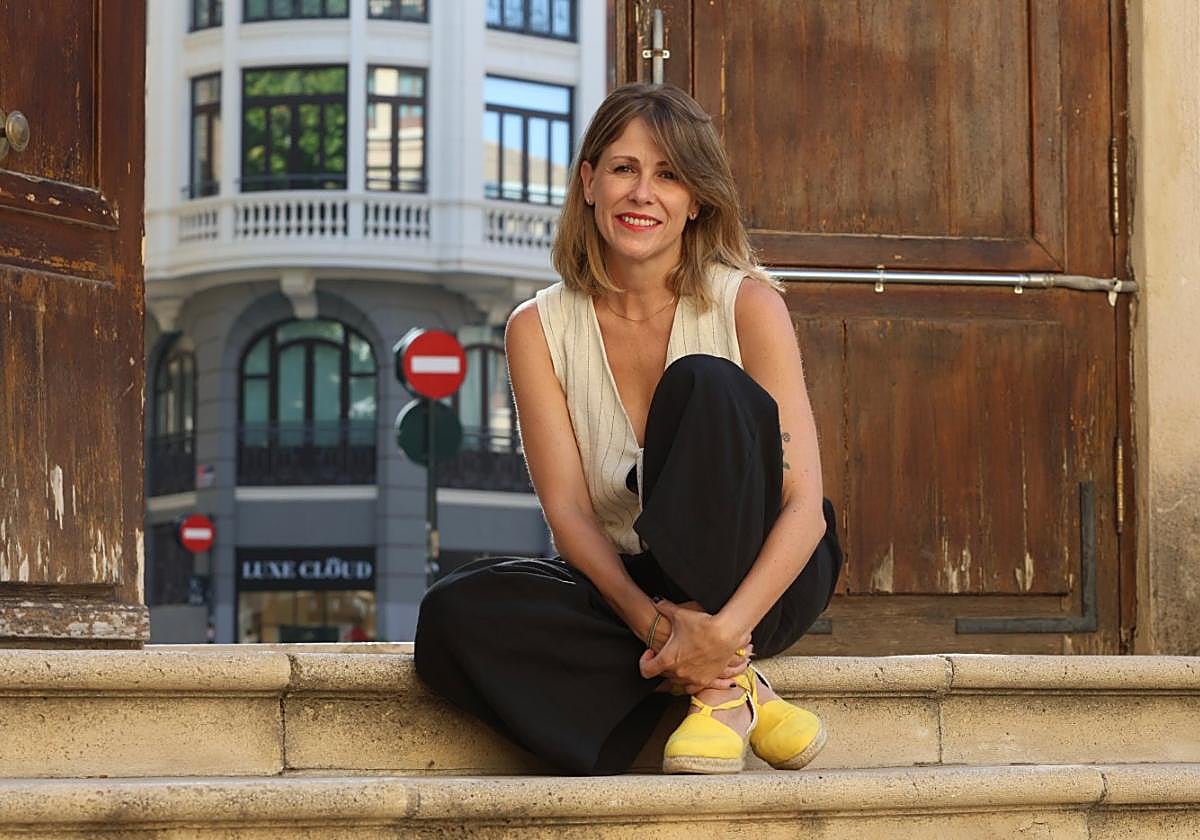 Victoria Clemente, este lunes, en Murcia, donde trabaja para el Ayuntamiento como mediadora en el área de Artes Escénicas.