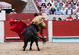 Morante de la Puebla fue corneado este domingo en la plaza de toros de Pontevedra.