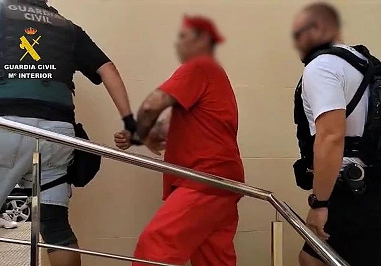 Imagen de uno de los siete detenidos por la Guardia Civil.