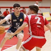 Fran Hernández, más conocido como 'Voltios', en el segundo partido de la fase de ascenso a Segunda FEB, ante el Colegio El Pinar.