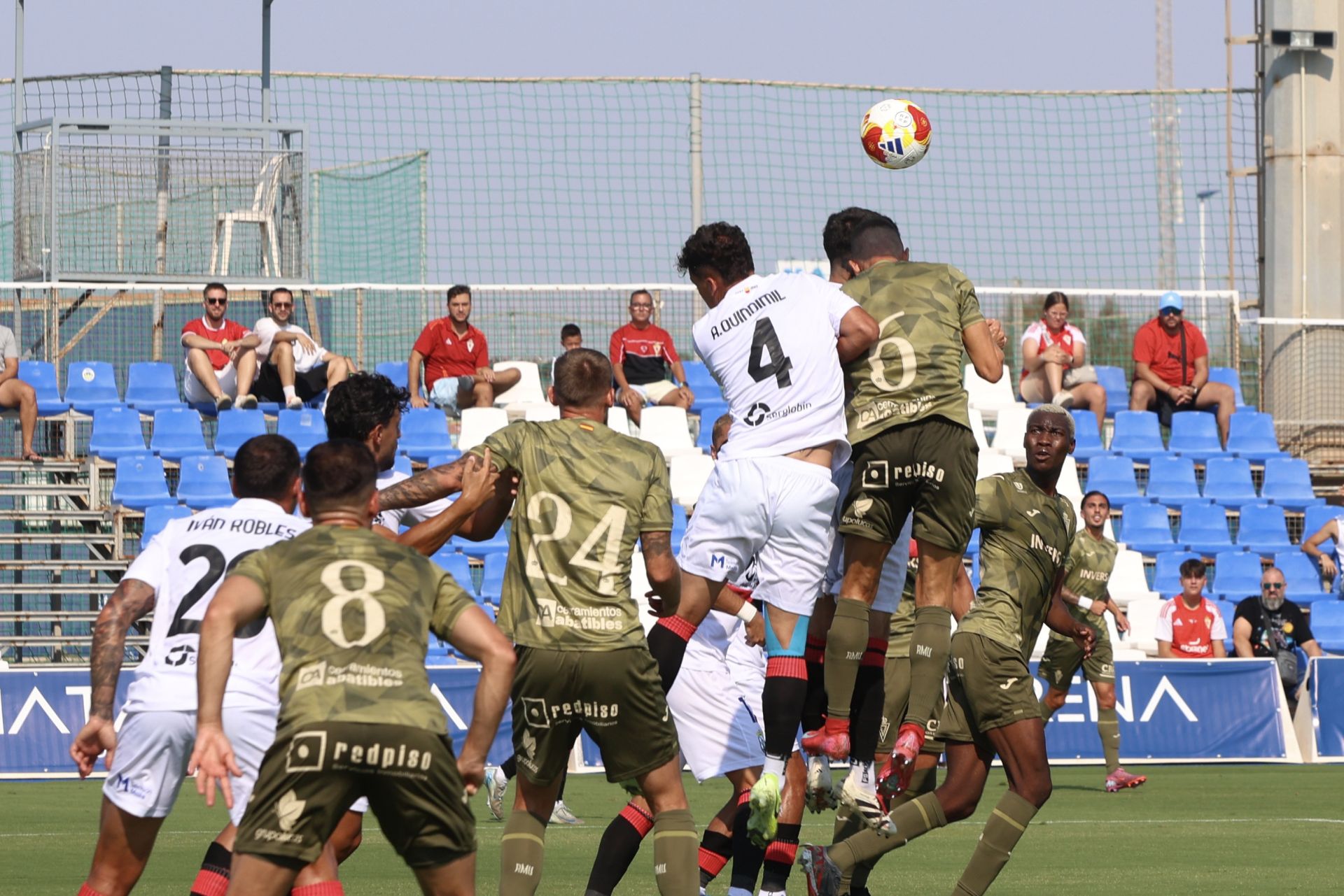 En imágenes, el partido de pretemporada entre el Real Murcia y el Melilla