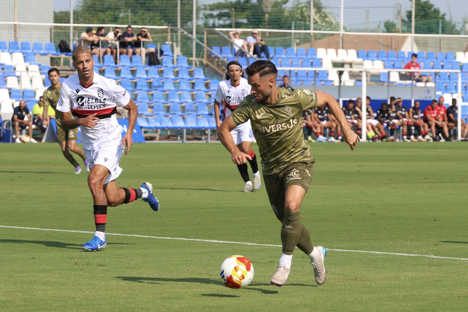 En imágenes, el partido de pretemporada entre el Real Murcia y el Melilla