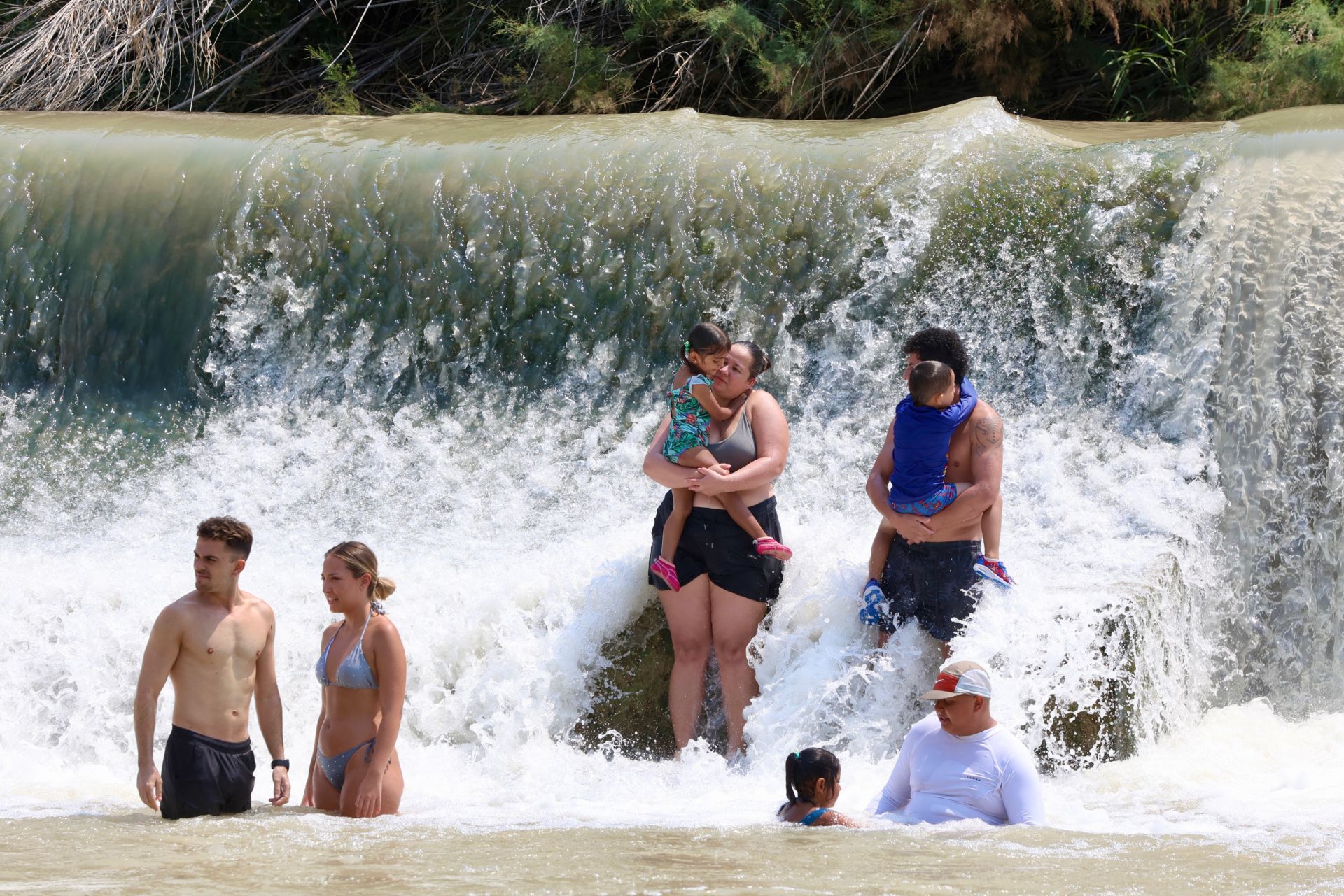 En imágenes, los ríos de la Región de Murcia se convierten en refugio contra la ola de calor