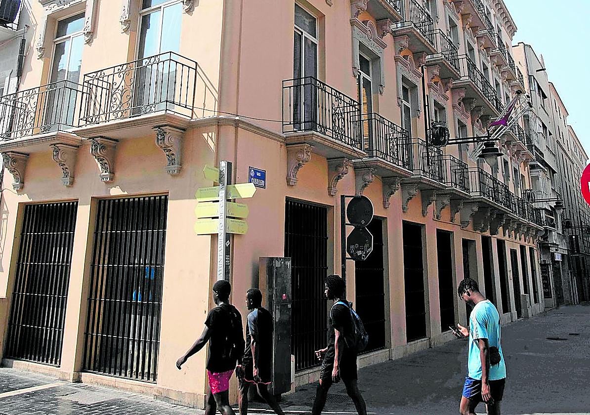 La residencia municipal de la calle Caballero, en una imagen de este sábado.