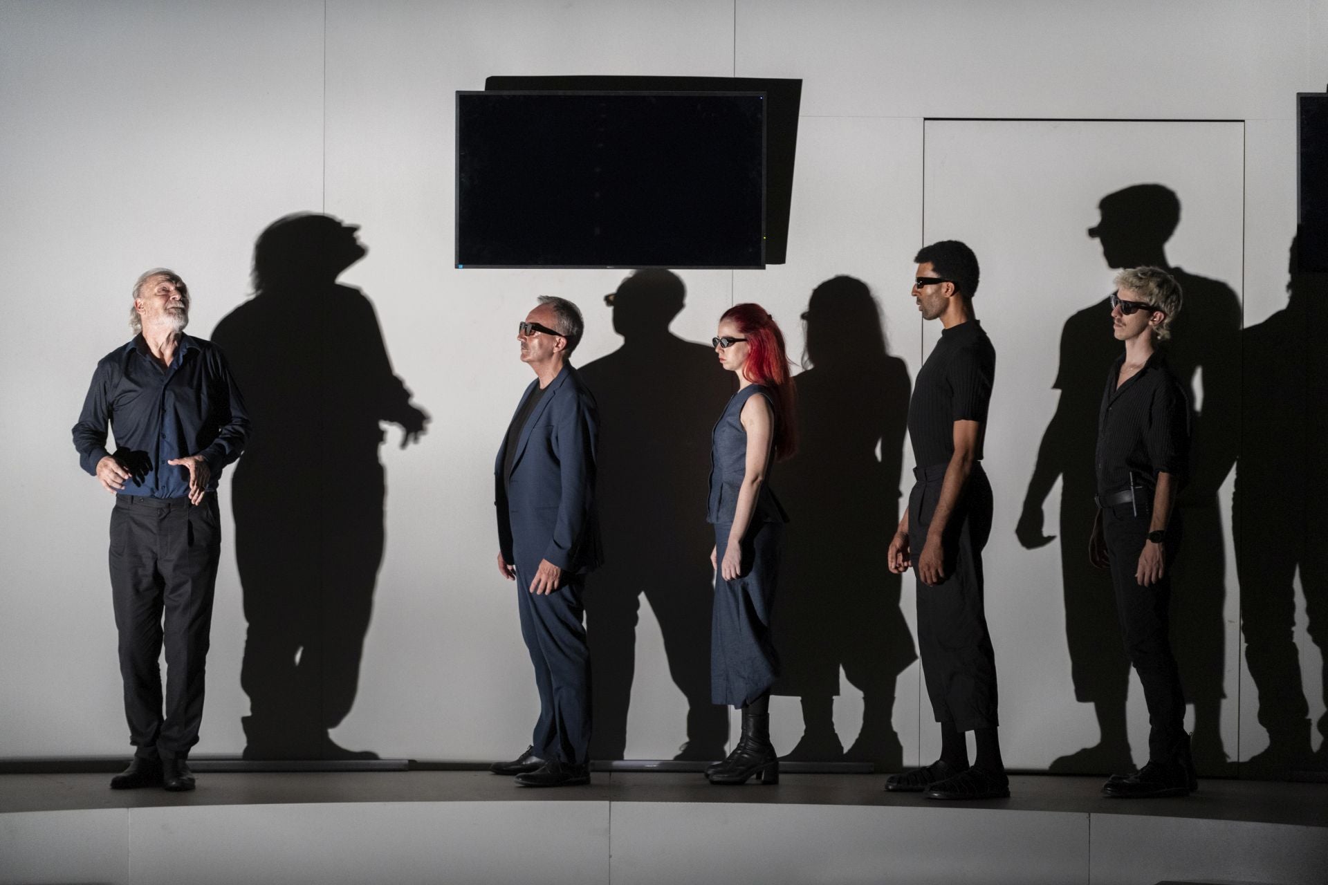 A Lluís Homar, en la piel de Adriano, le sigues en cada duda, en cada pausa, en cada confesión como a un viejo amigo, pero no lo es.