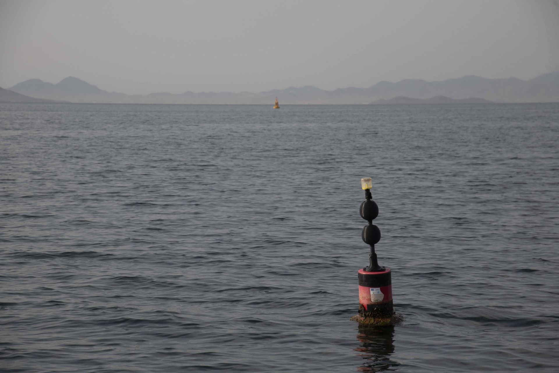 La red de sensores de medición del estado del Mar Menor, en imágenes