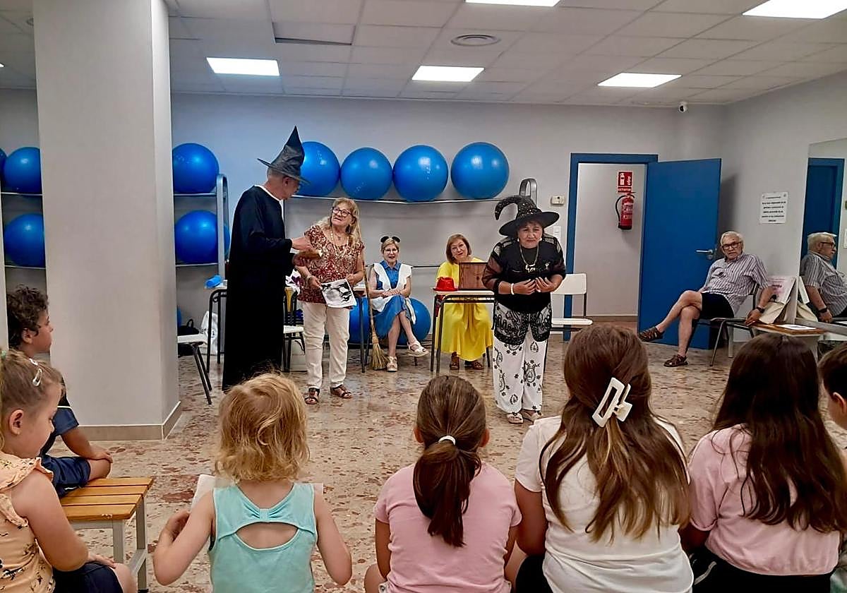 Kareñy ruiz follando 1 Año hace 377,163 01:03.