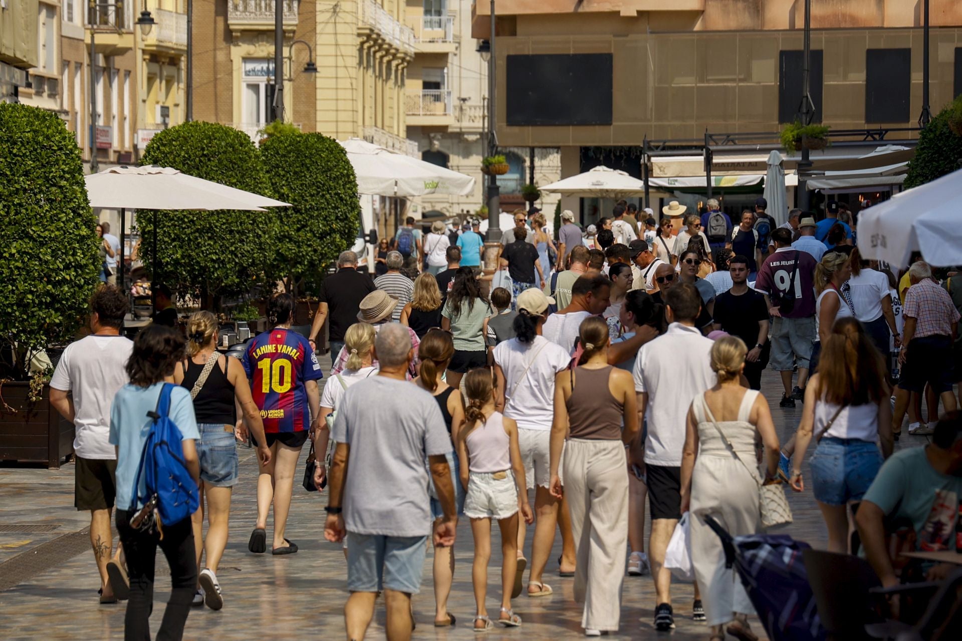 Dos cruceros llenan las calles de Cartagena con más de 7.000 turistas