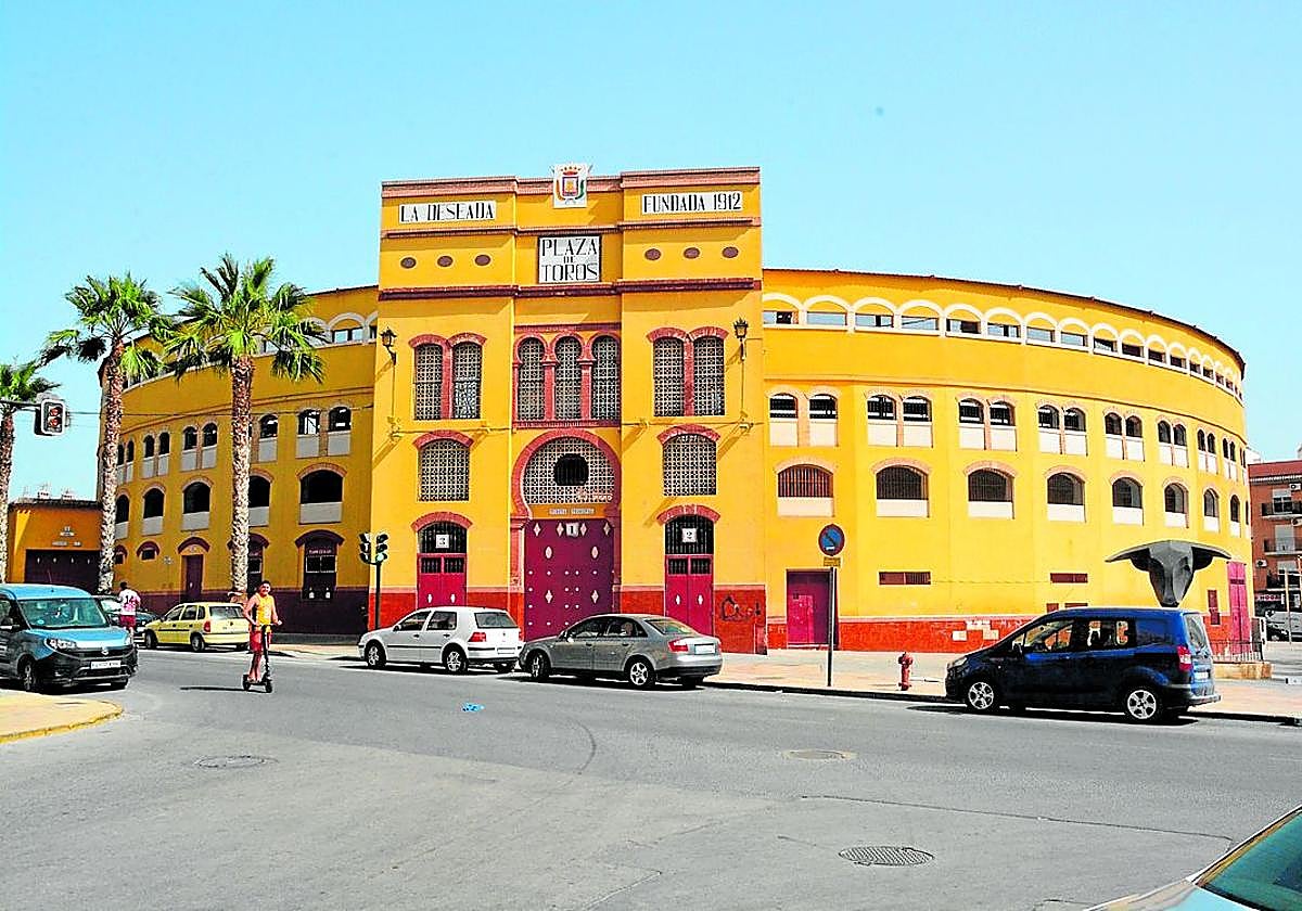 La plaza de toros de La Deseada, en Cieza, que mañana reabrirá sus puertas.